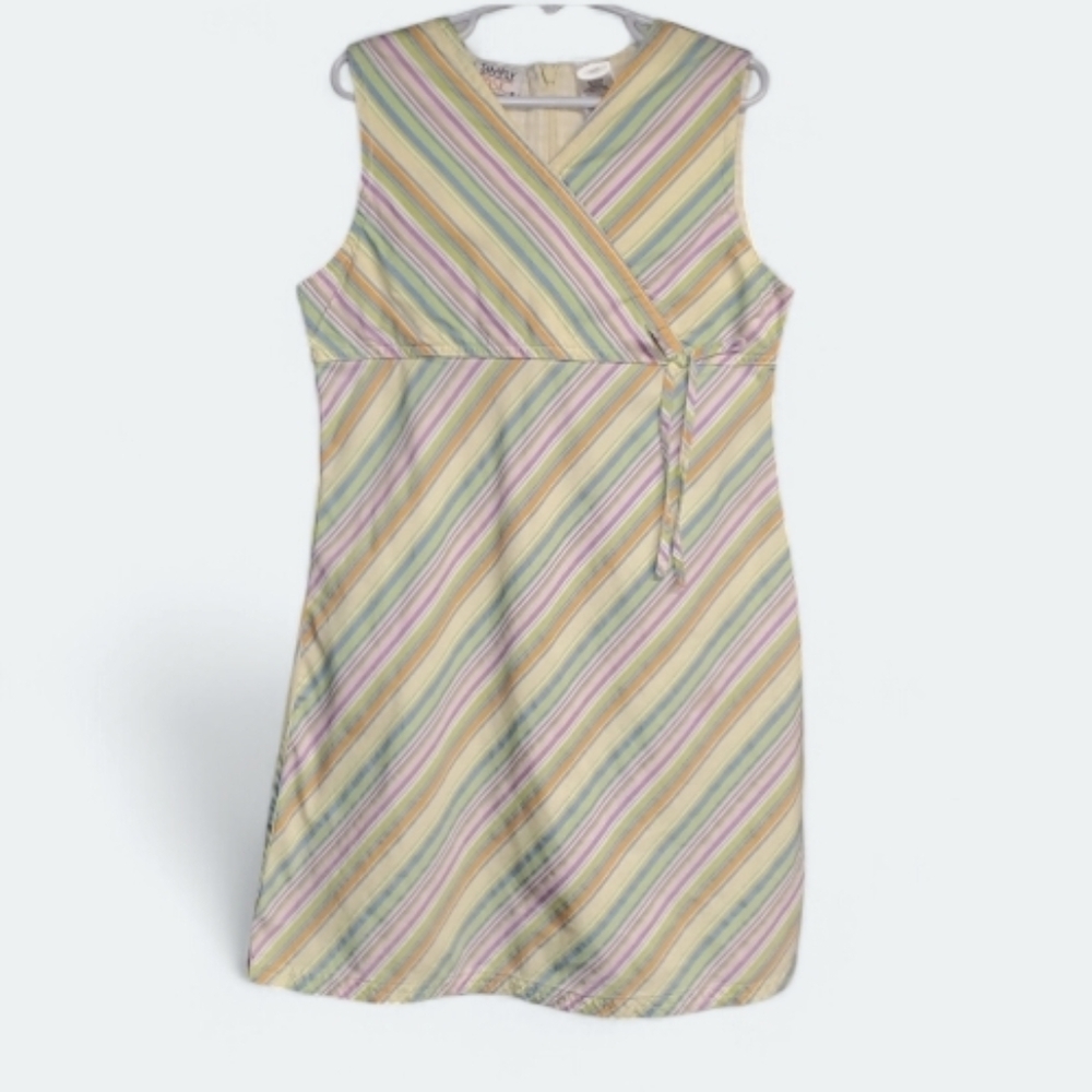 Simply Basic Sleeveless Dress